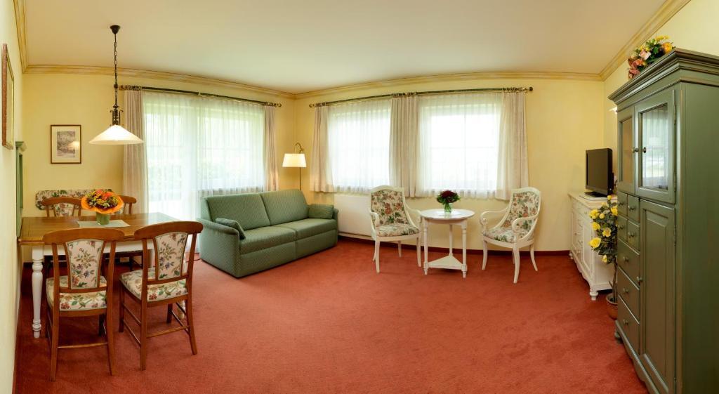 Domizil Zillertal Apartment Mayrhofen Ruang foto