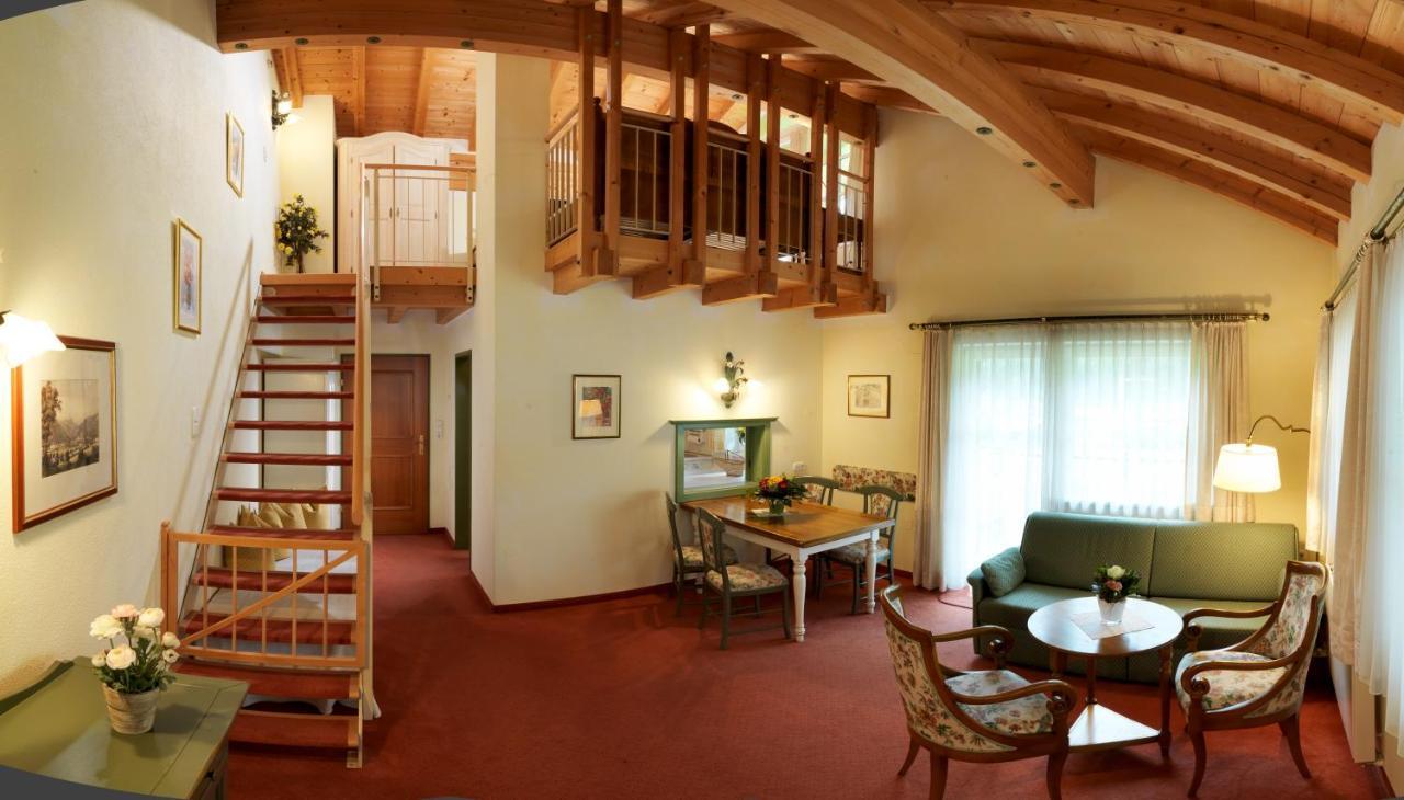 Domizil Zillertal Apartment Mayrhofen Ruang foto